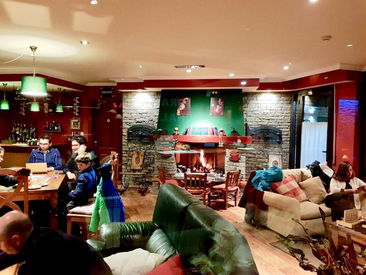 Gran Chalet Hotel & Petit Spa Vielha Kültér fotó